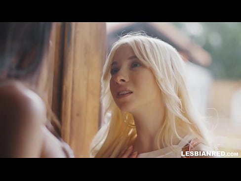 ❤️ Tagann an cailín abhaile cúpla mí ina dhiaidh sin agus itheann sí pussy a leasmham Porn anal ag ga.niceporn-tv.ru ☑
