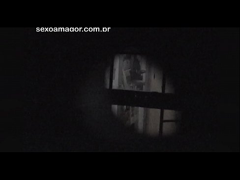 ❤️ Faigheann Blondie fístapáil rúnda ag voyeur comharsanachta i bhfolach taobh thiar de brící cuasach Porn anal ag ga.niceporn-tv.ru ☑